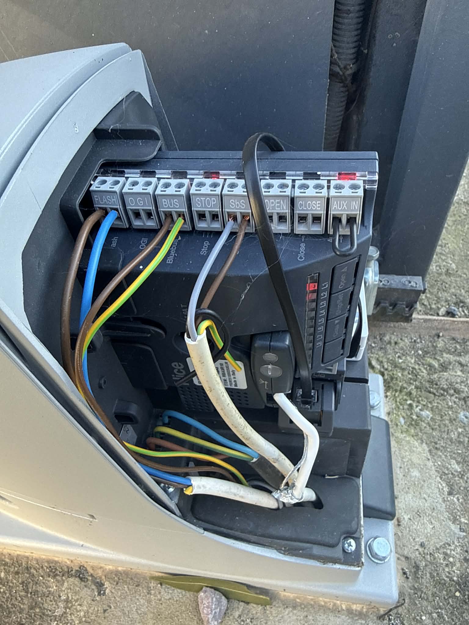 Coffret électrique extérieur — Occi'Volt